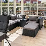 Two-bedroom In * هادرسليف