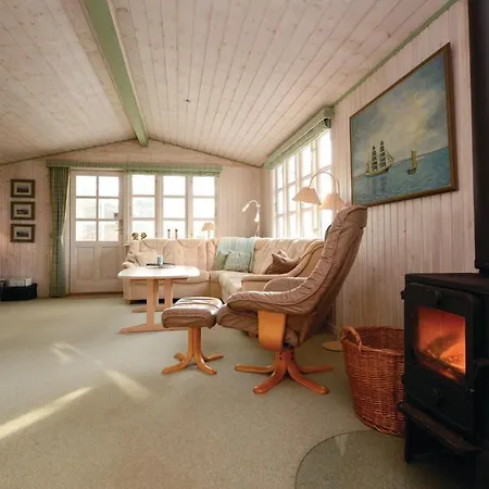 Two-bedroom In Vakantiehuis *